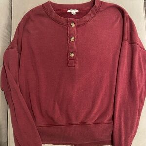 American eagle maroon sweater